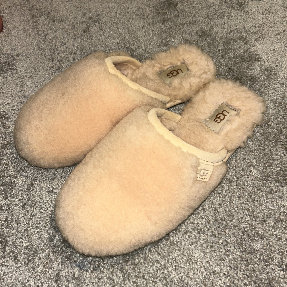 Ugg slippers